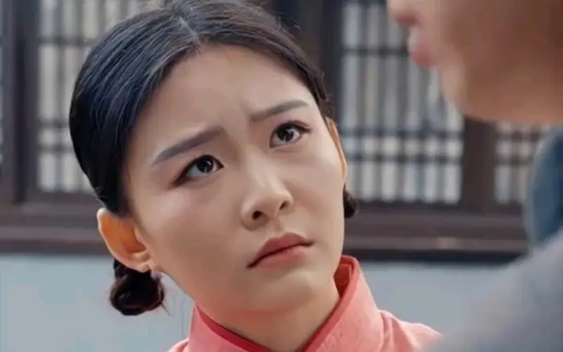 《我在民国当祖宗》：爆笑穿越，看现代打工人如何玩转民国，逆袭成真香祖宗！